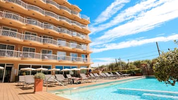 Outdoor pool, open 8 AM to 8 PM, sun loungers