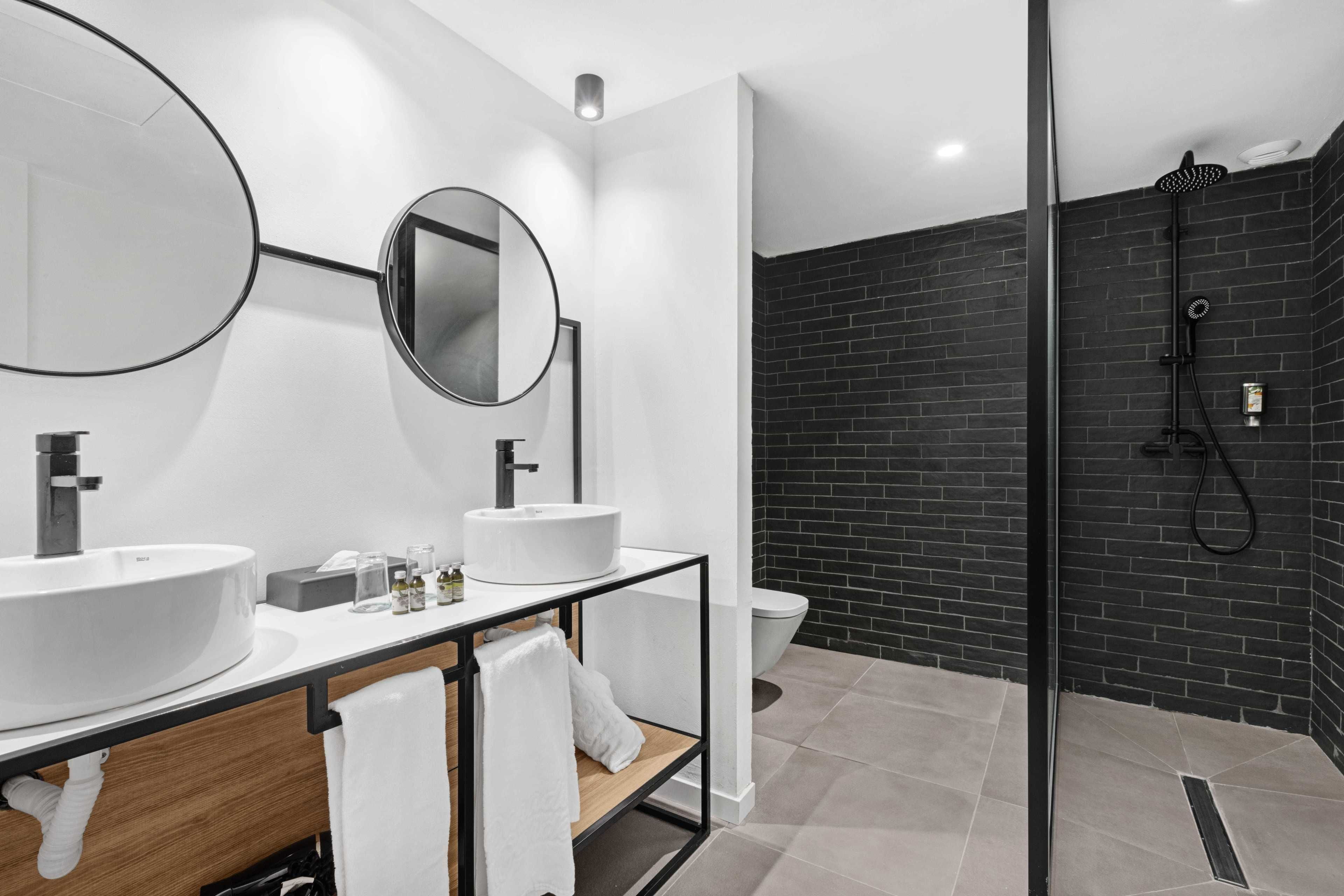 standard double room, balcony | bathroom | designer toiletries, hair dryer, towels