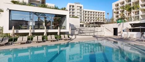 Indoor pool, outdoor pool, pool loungers