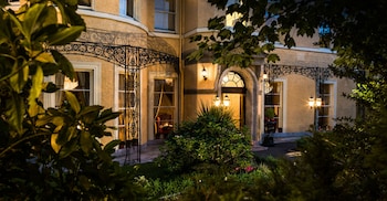 Cork’s Vienna Woods Hotel and Villas