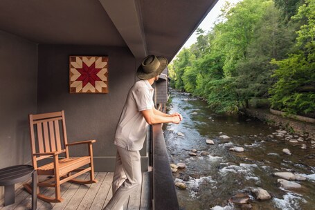 Historic Rocky Waters Inn, A Small Luxury Hotel - Image 9