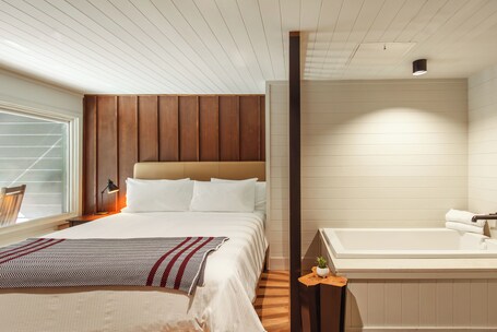 Historic Rocky Waters Inn, A Small Luxury Hotel - Image 29