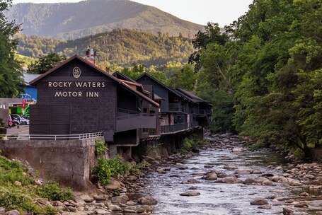 Historic Rocky Waters Inn, A Small Luxury Hotel - Image 16