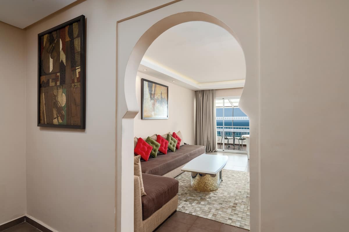 1 bedroom, premium bedding, minibar, in-room safe