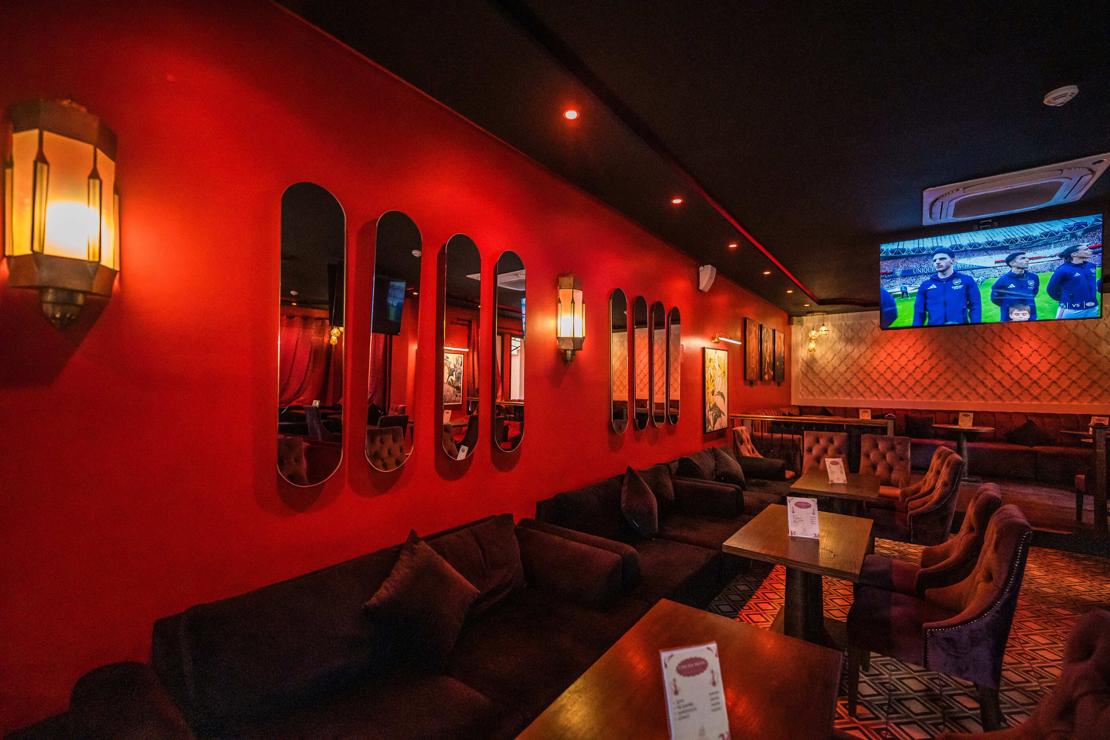 Bar en bord de piscine