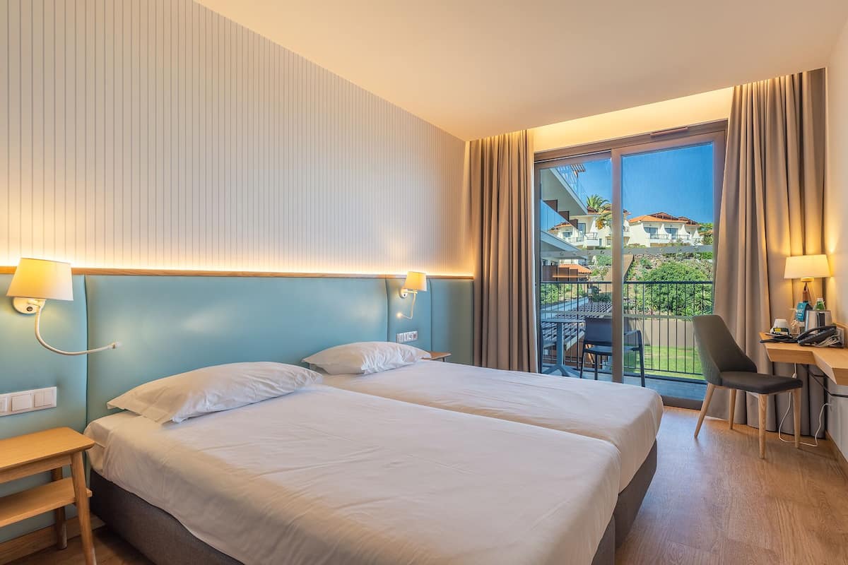 Minibar, in-room safe, desk, blackout drapes
