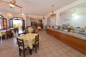 Dining - Ikaros Star Hotel (Ikaria)