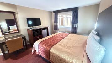 Habitación estándar, 1 cama de matrimonio grande | Escritorio, wifi gratis, ropa de cama