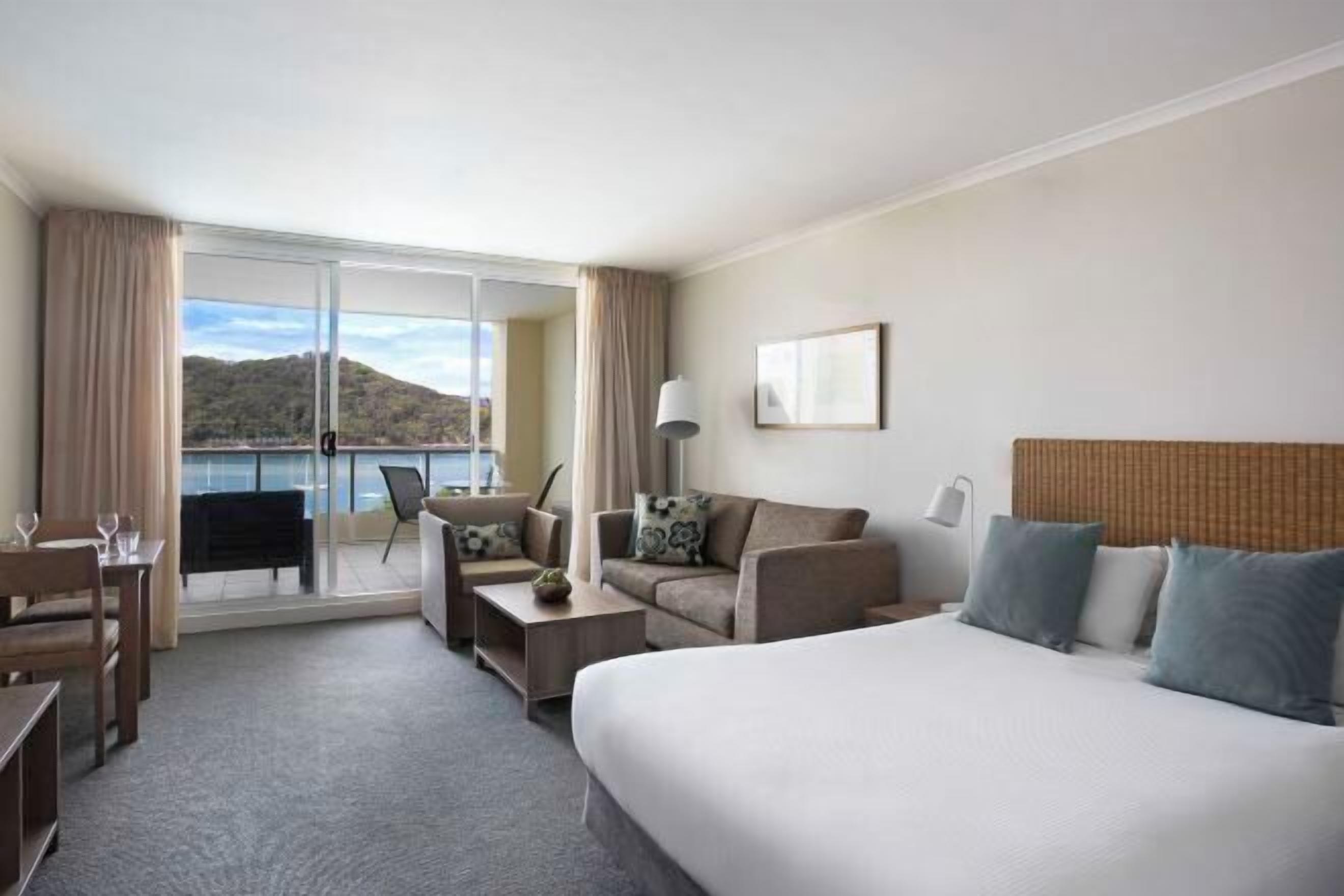 Premium bedding, in-room safe, individually furnished, desk