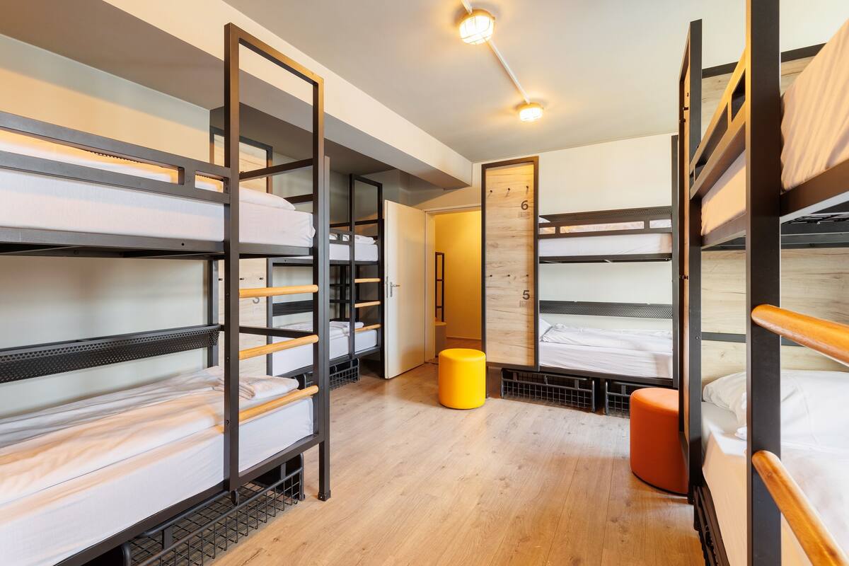 Asrama Umum, asrama campuran (1 bed in a dorm for max. 8 people) | Brankas, Wi-Fi gratis, dan seprai linen