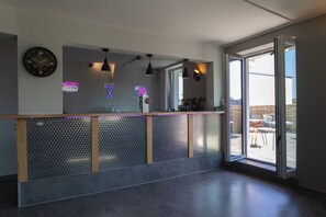 Bar (on property) - a&o München Hackerbrücke (Munich)