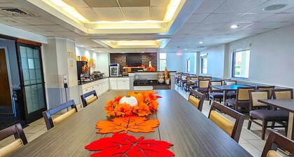 Comfort Inn Hyannis - Cape Cod