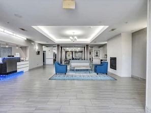 Sala de estar en el lobby