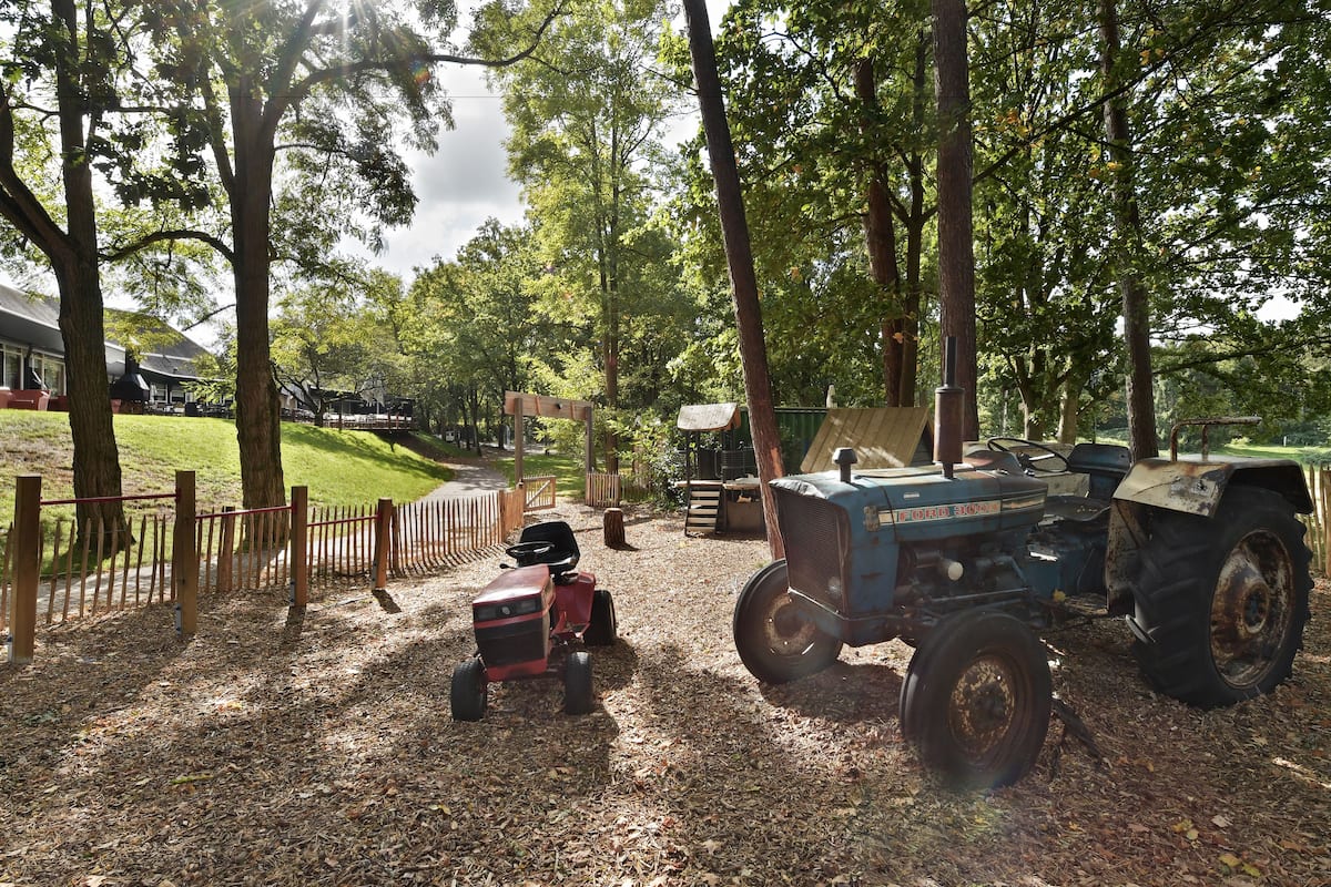 children’s play area – outdoor