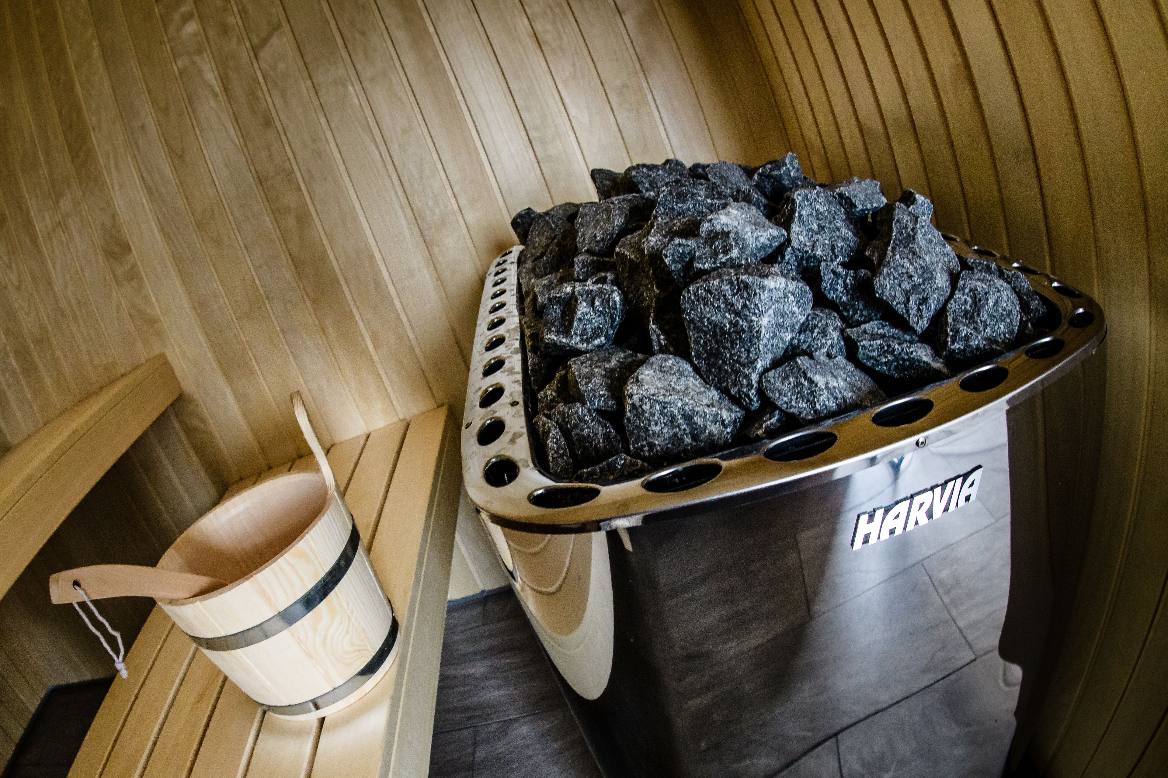 couples treatment room(s), sauna, hot tub, steam room, prenatal massages