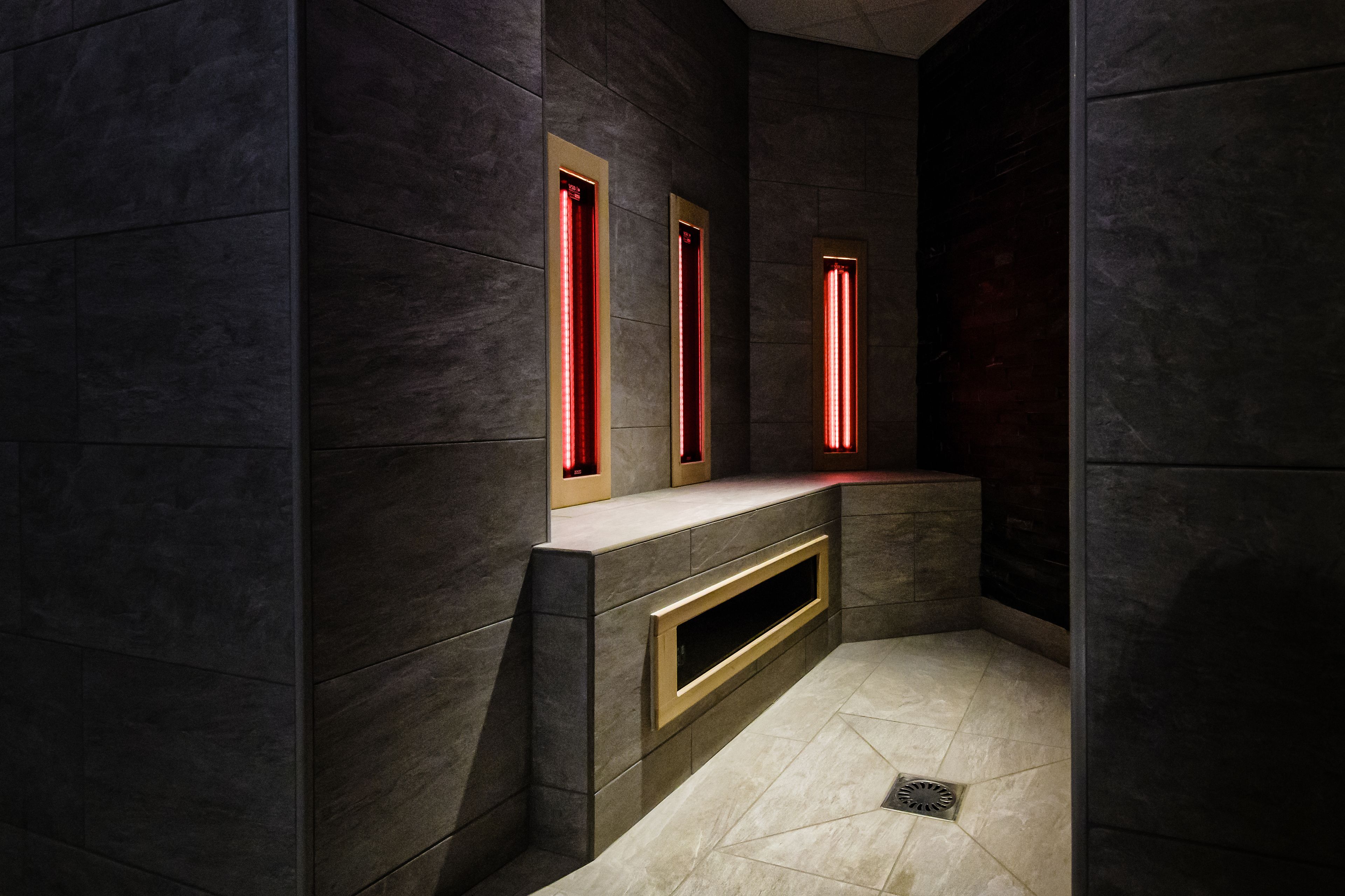 couples treatment room(s), sauna, hot tub, steam room, prenatal massages