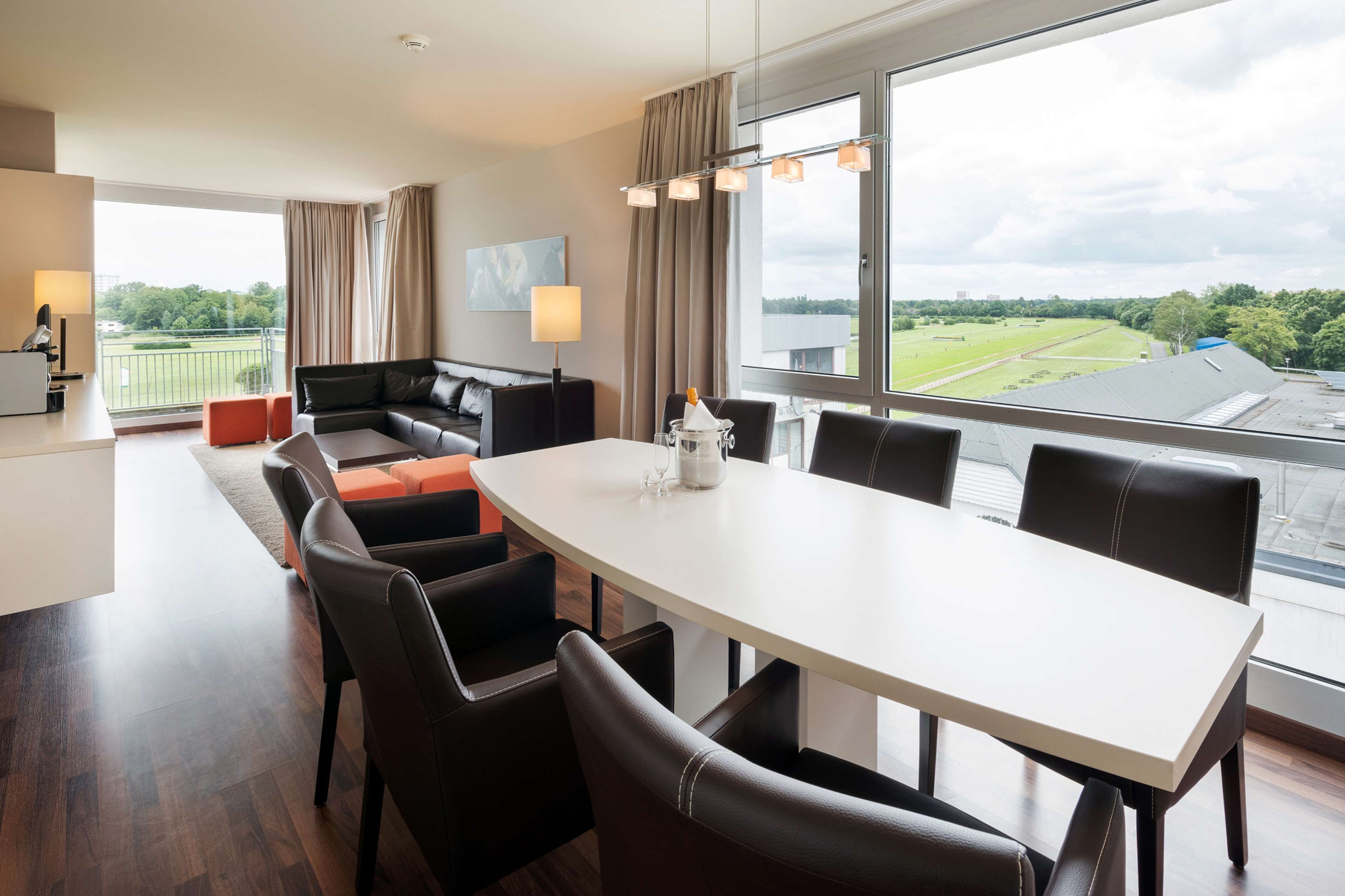 Foto - ATLANTIC Hotel Galopprennbahn