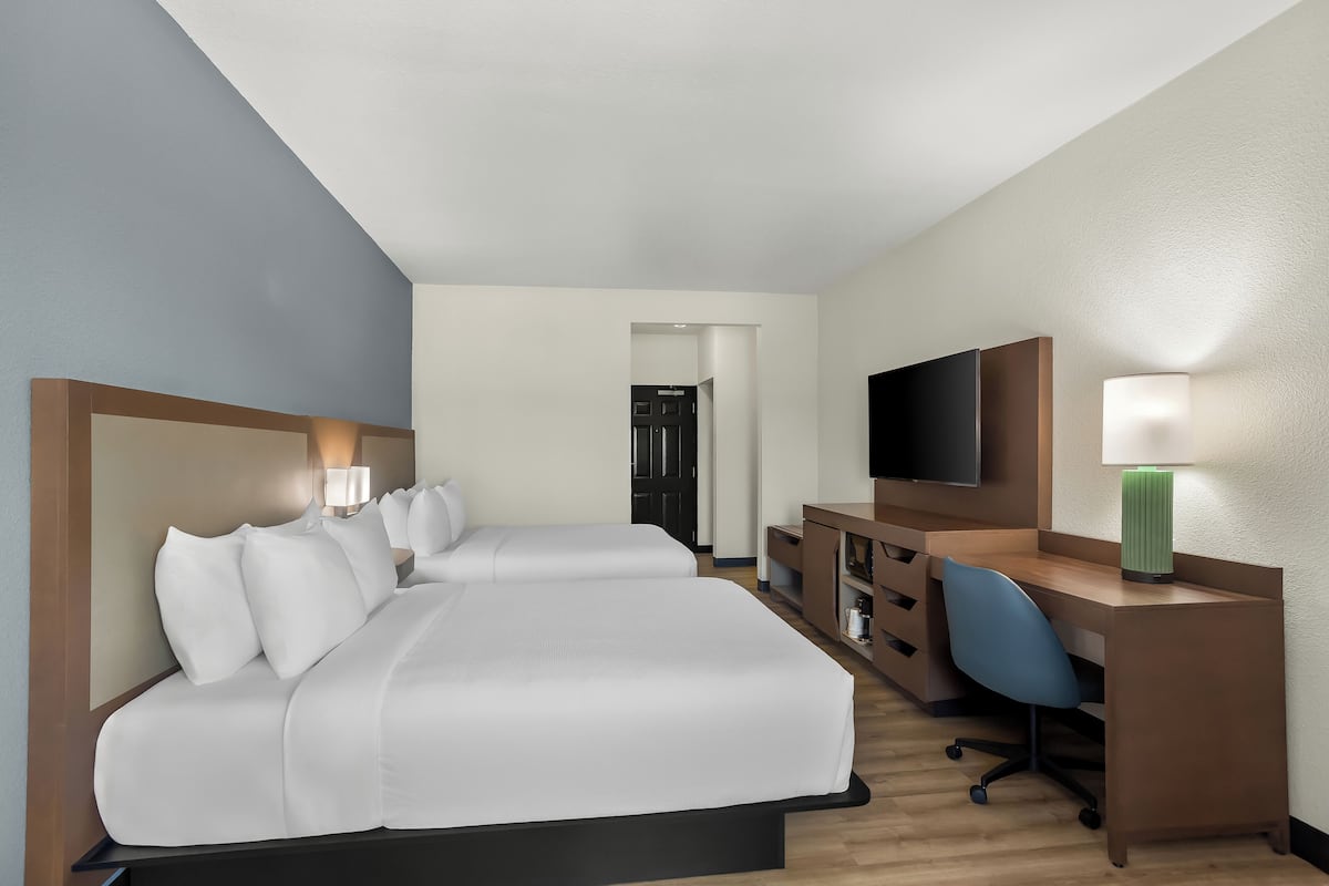 Room, 2 Queen Beds