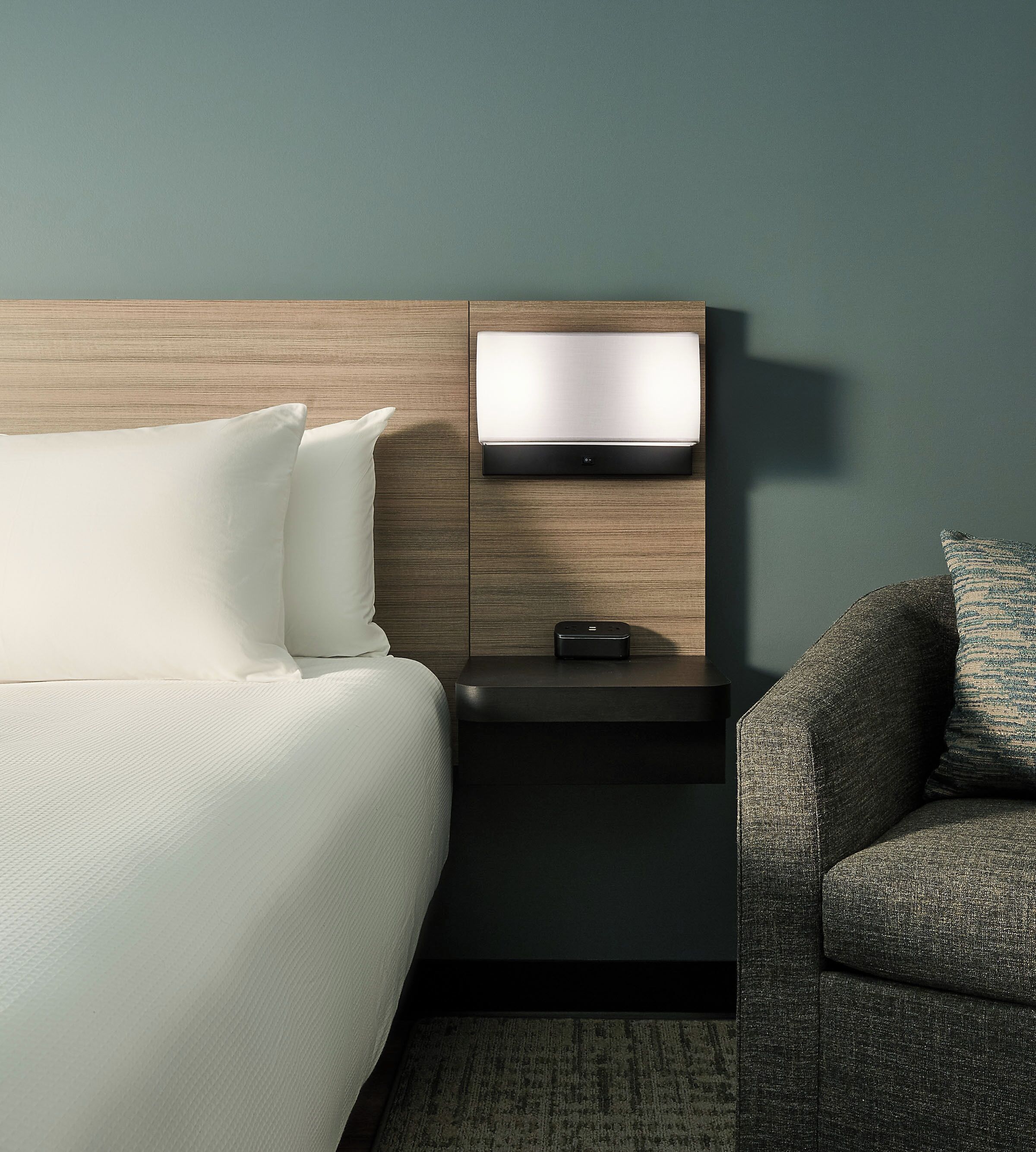 In-room safe, desk, iron/ironing board, free WiFi