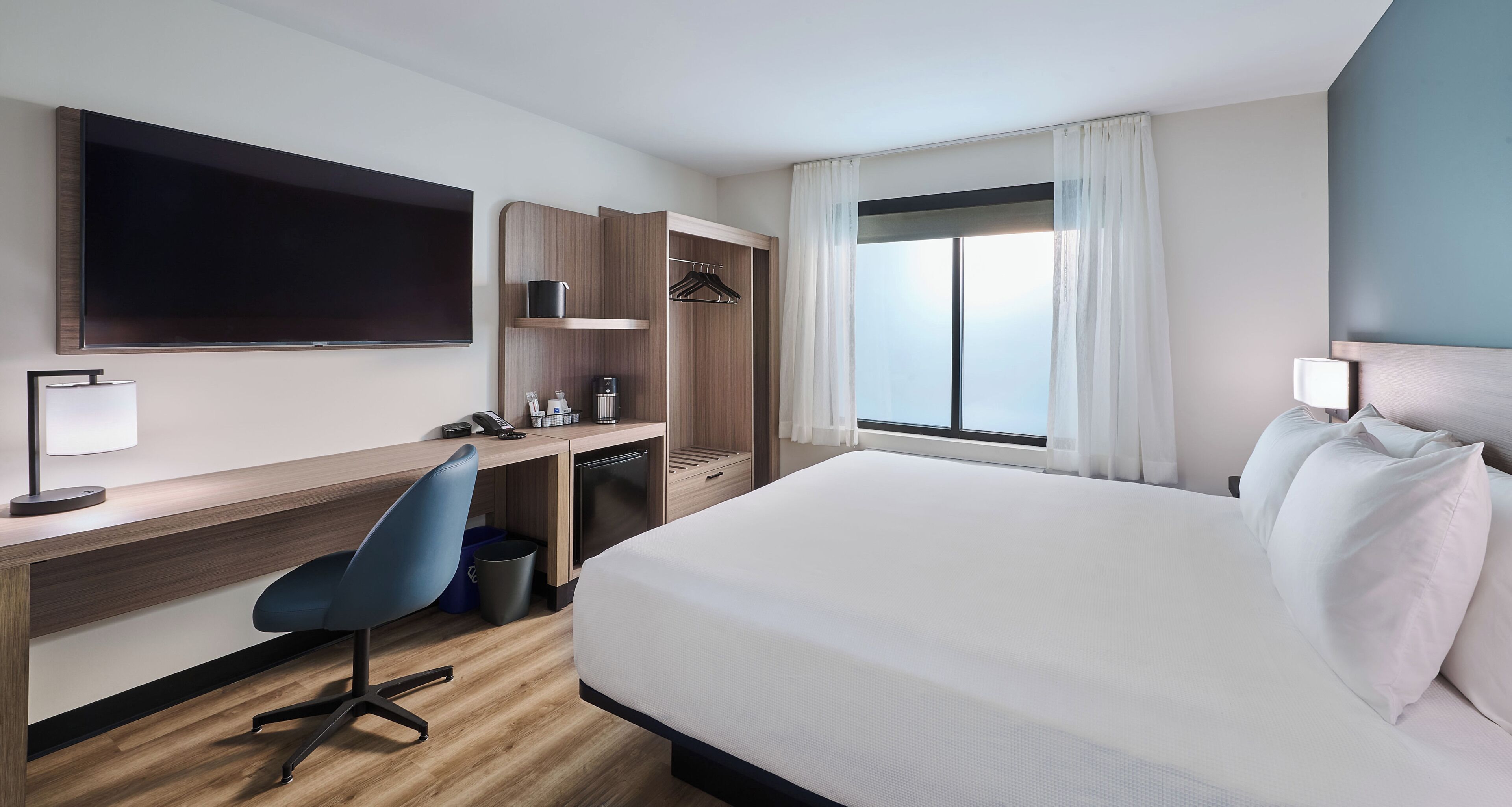 Room, 1 King Bed, Kitchenette