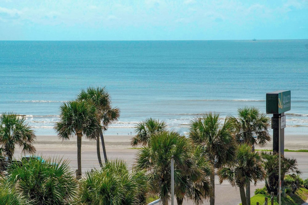 Quality Inn & Suites Galveston - Beachfront