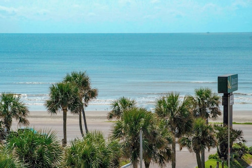 Quality Inn & Suites Galveston - Beachfront