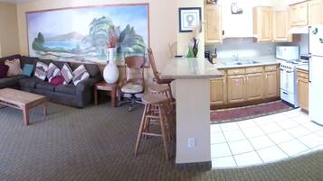 Condo, 2 Bedrooms | Living area | 42-inch LED TV with satellite channels, TV