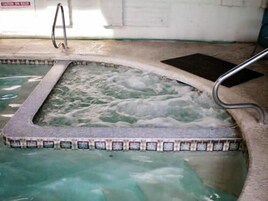 Bañera de hidromasaje interior