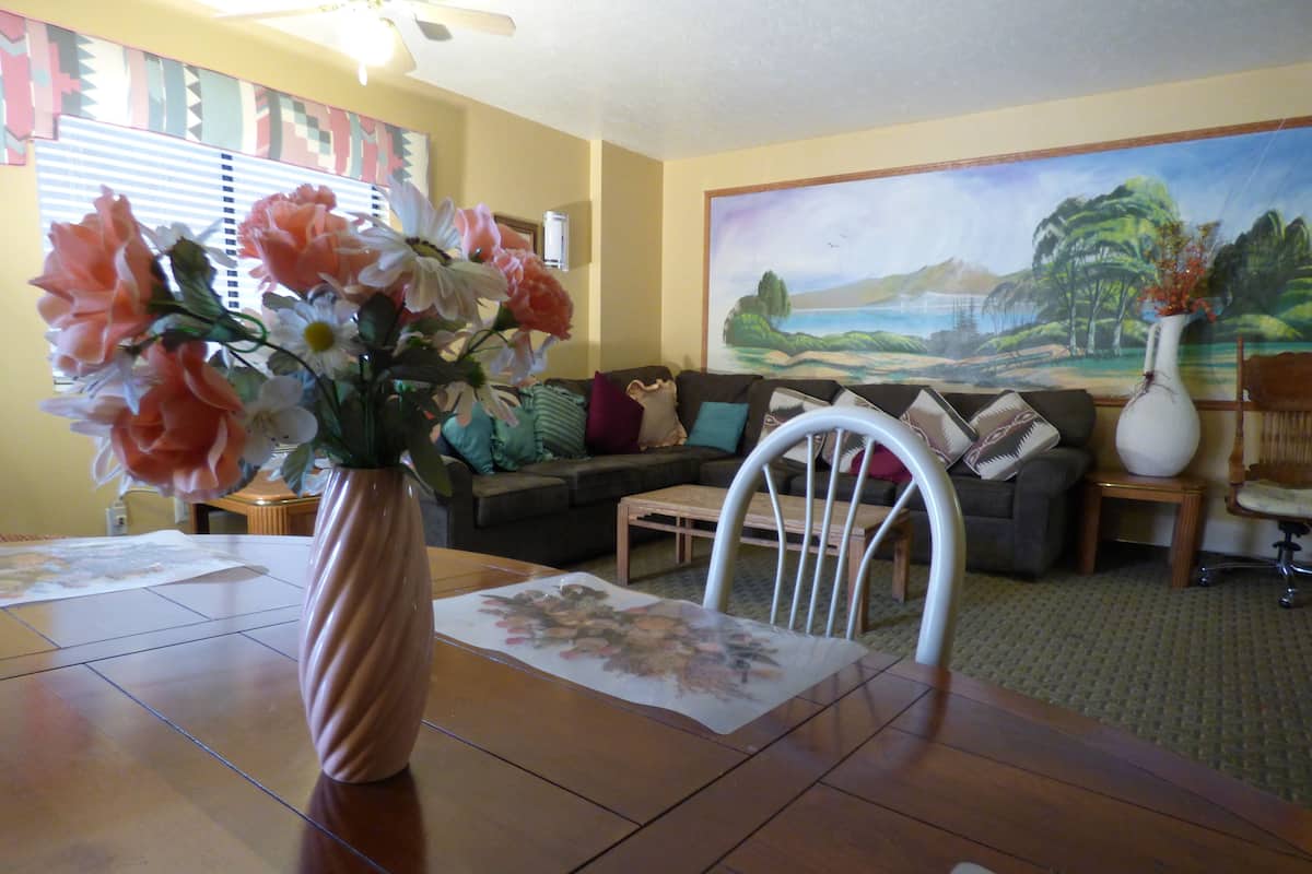 Condo, 2 Bedrooms | Living area | 42-inch LED TV with satellite channels, TV