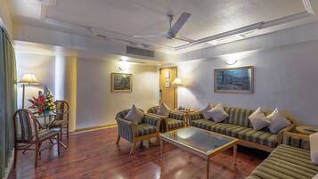 In-room safe, desk, free WiFi, bed sheets