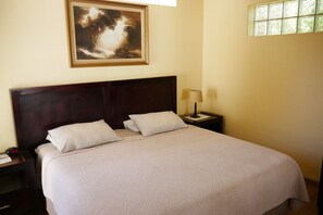 Family Room, 1 Bedroom (Phumula Unit)