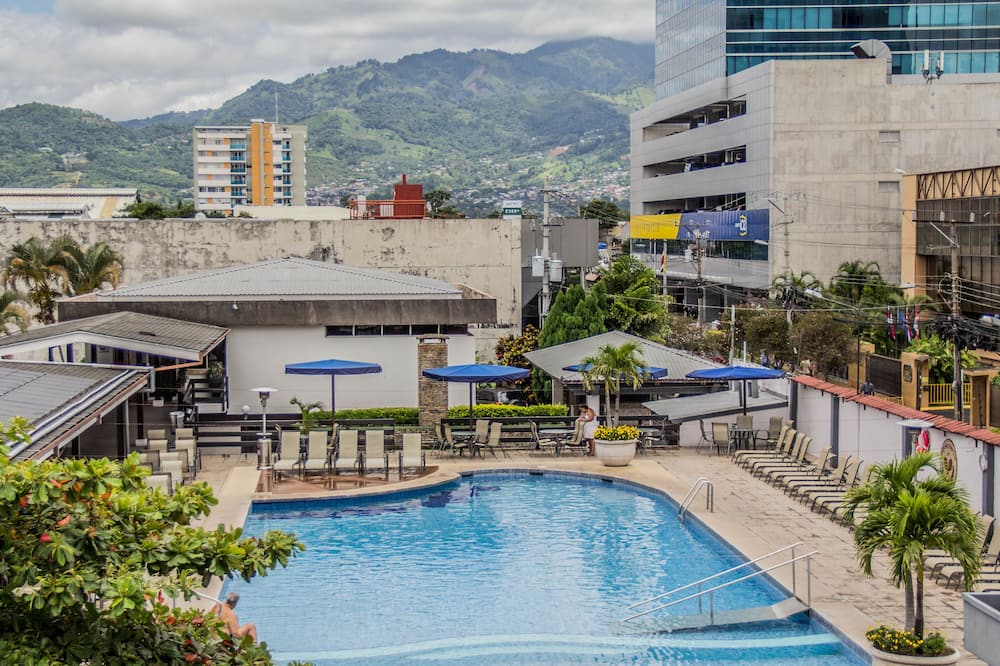 Costa Rica Tennis Club & Hotel