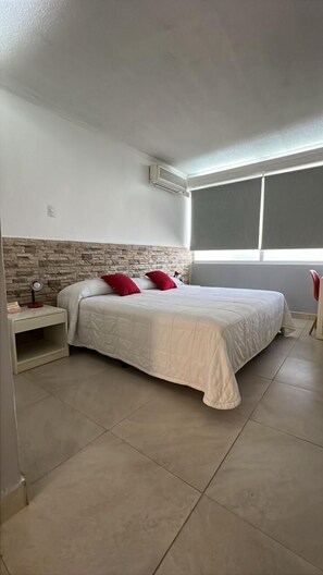 Hochwertige Bettwaren, Daunenbettdecken, Zimmersafe