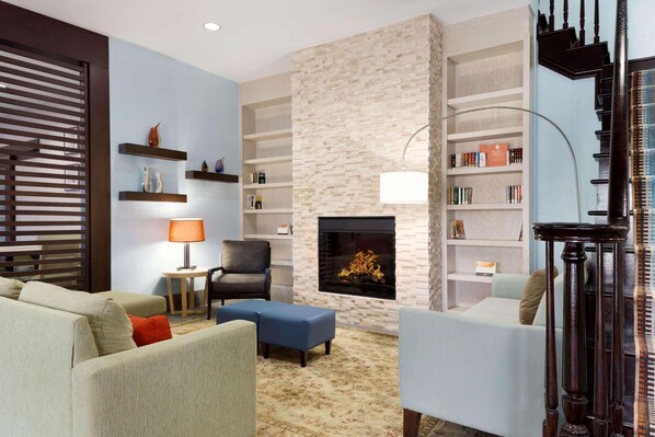 Lobby - Country Inn & Suites by Radisson, Brunswick I-95, GA (Brunswick)