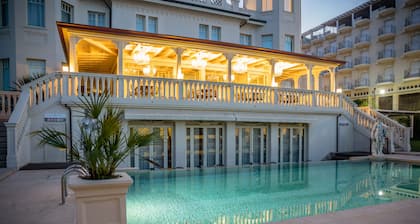 Hotel Carducci 76