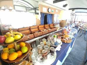 Free daily buffet breakfast  - Hotel Memory (Rimini)