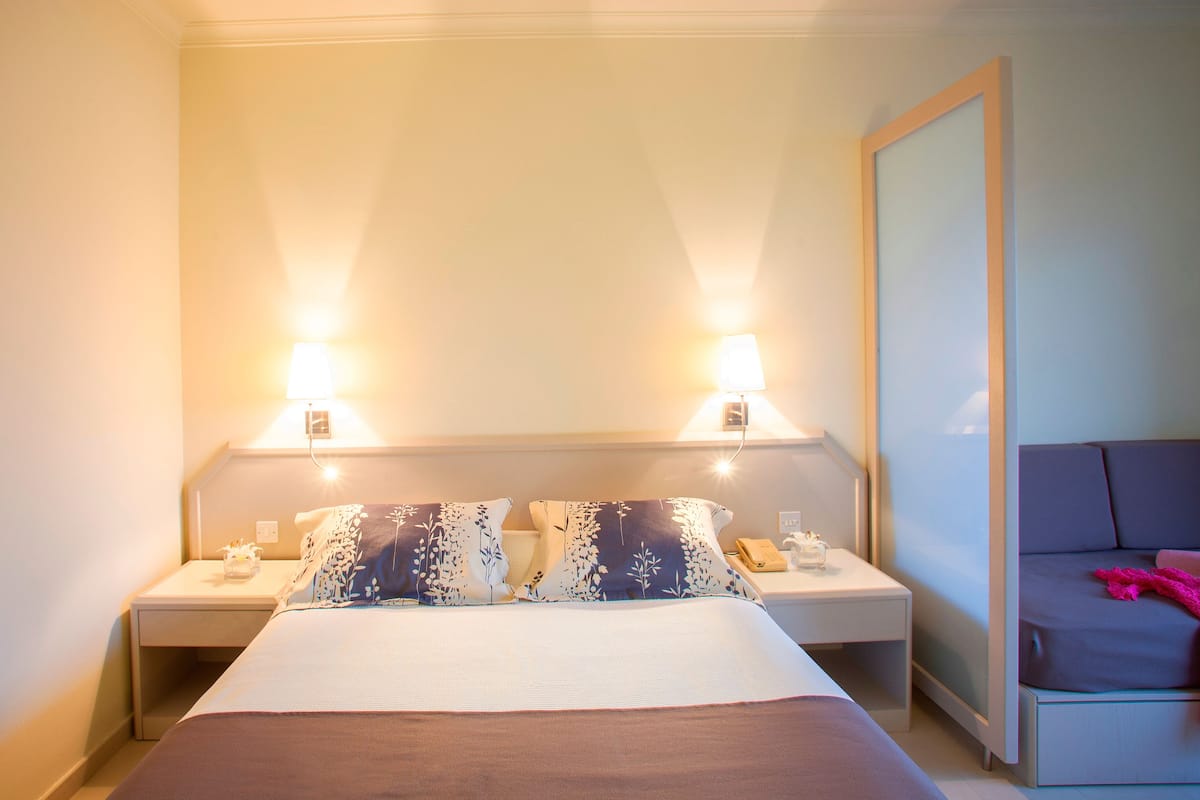 1 bedroom, minibar, in-room safe, blackout curtains