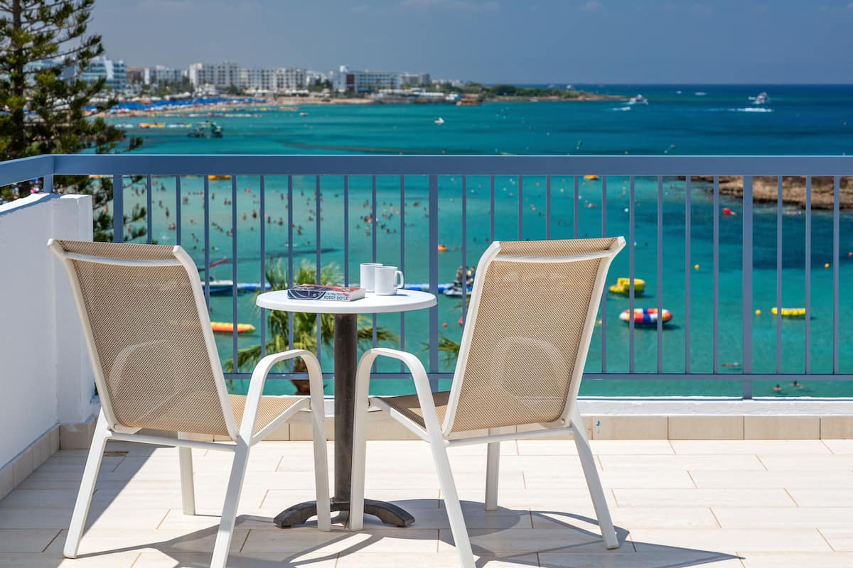 Suite, 1 Bedroom, Sea View | Pemandangan dari bilik