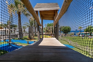 Children’s play area – outdoor