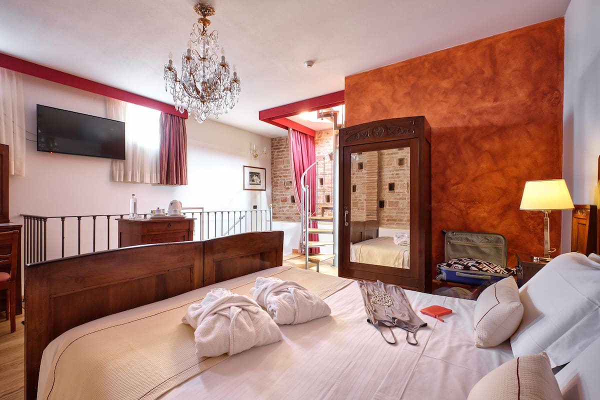 panoramic room | 1 bedroom, premium bedding, down duvets, minibar