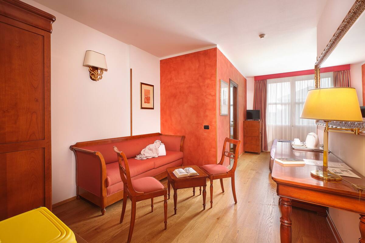 superior room | 1 bedroom, premium bedding, down duvets, minibar