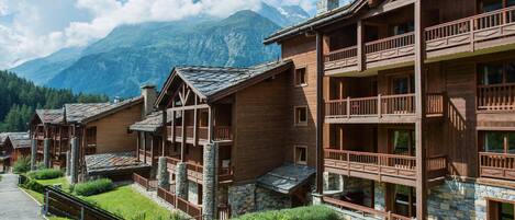 Façana frontal de l'allotjament