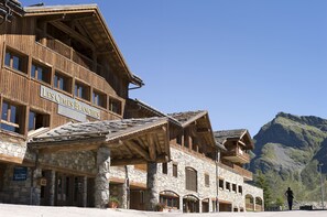 Front of property - CGH Résidences & Spas Les Cimes Blanches (Montvalezan)
