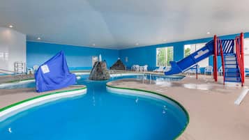 Indoor pool, pool loungers