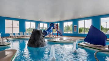 Indoor pool, pool loungers