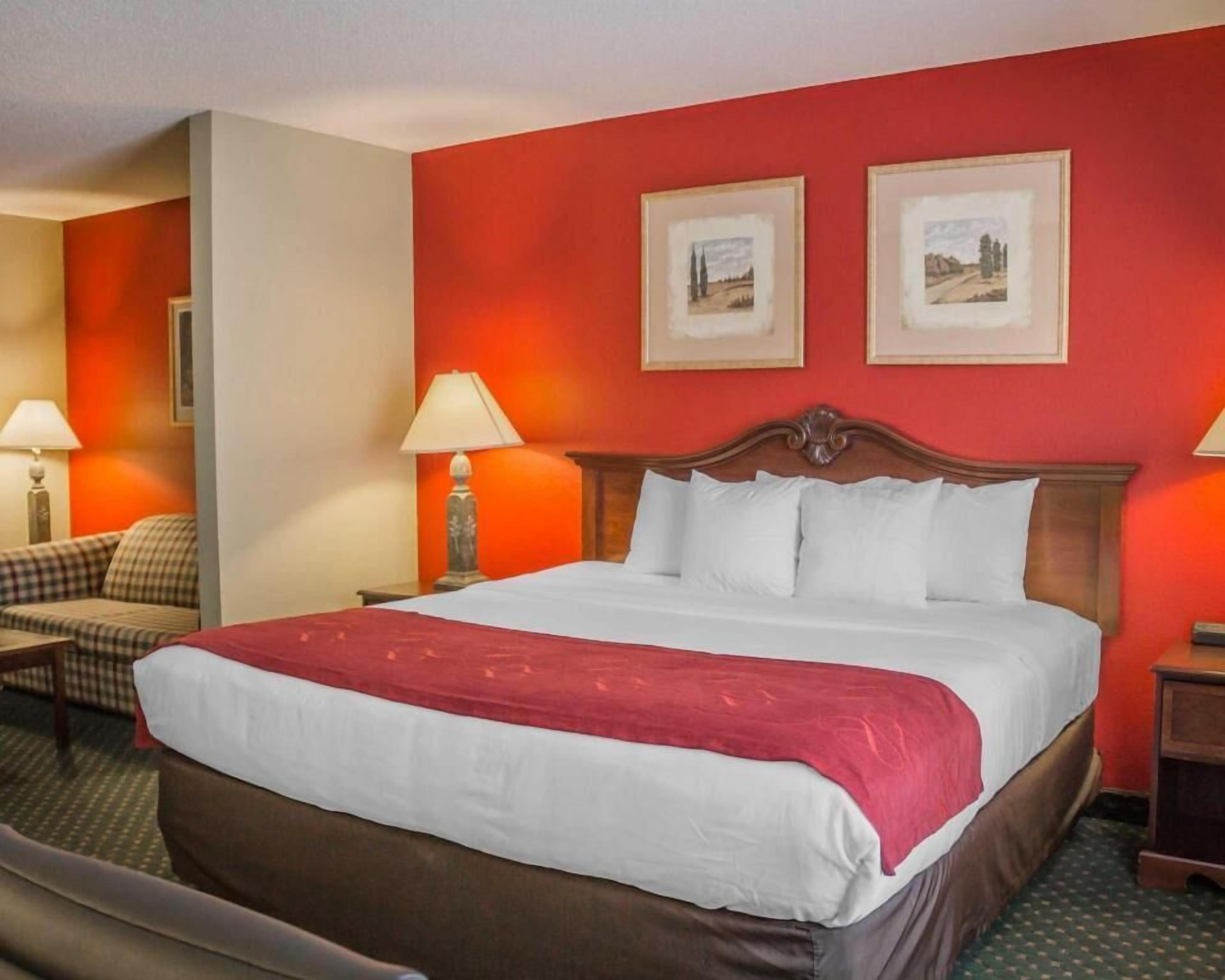 In-room safe, desk, blackout drapes, soundproofing