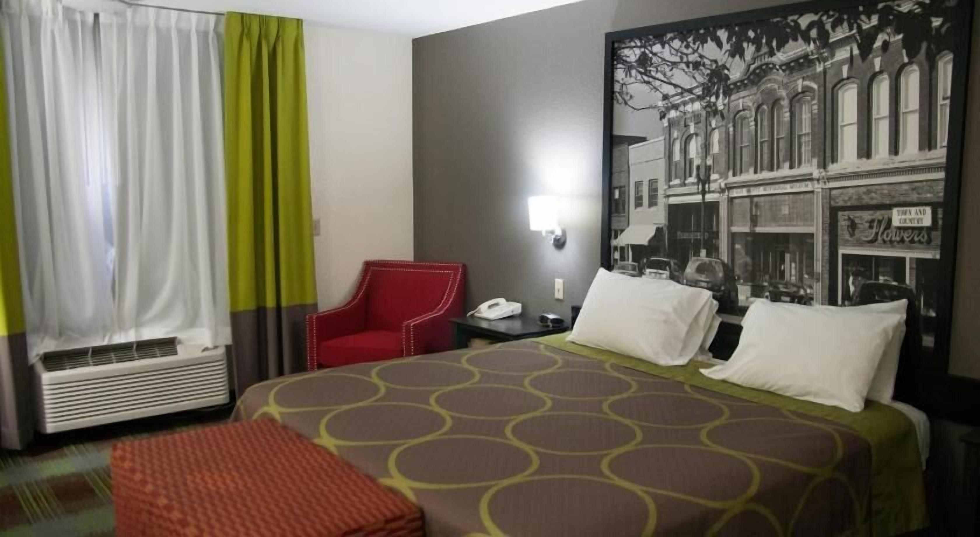 1 bedroom, in-room safe, desk, iron/ironing board