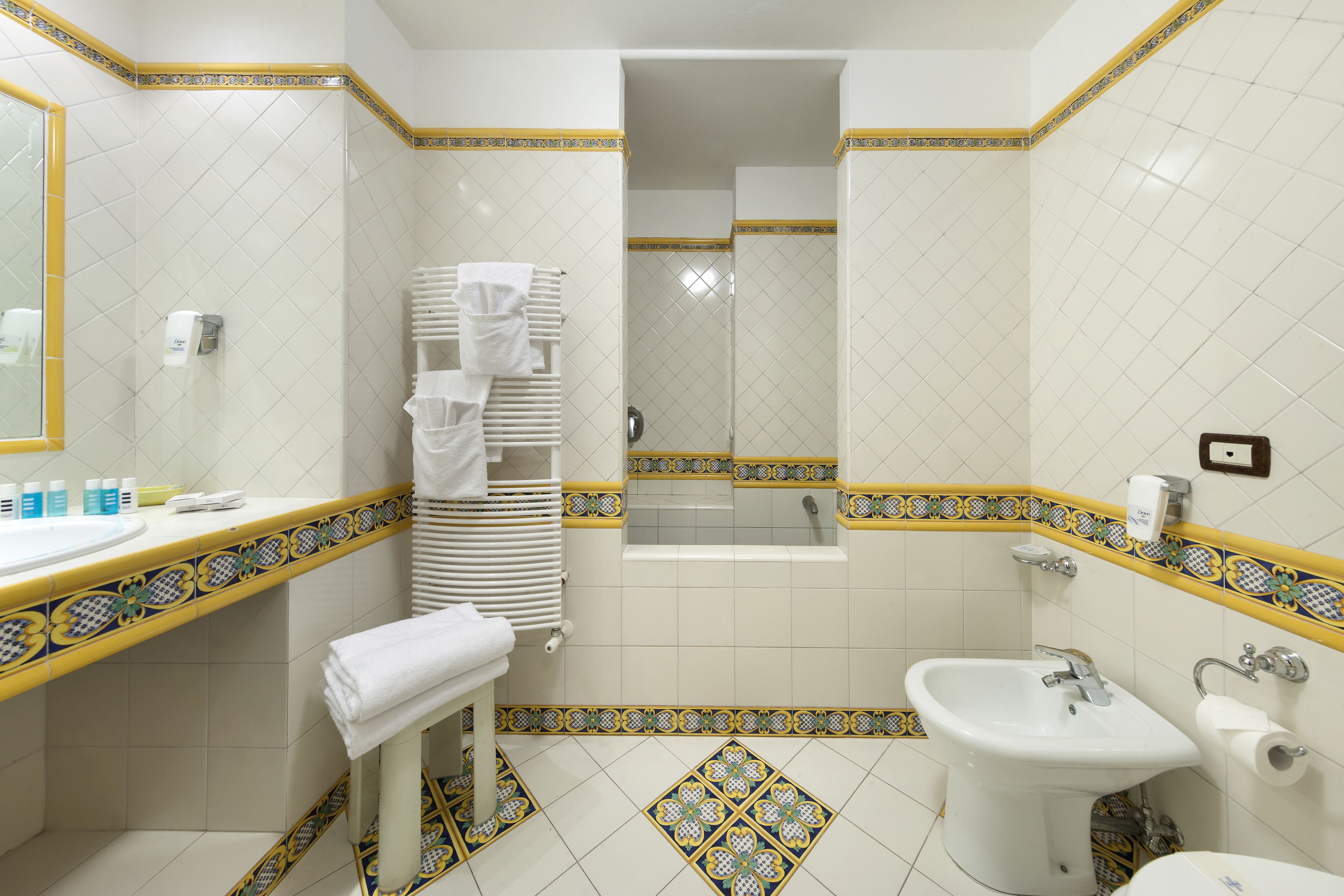 Photo - Hotel La Tonnarella