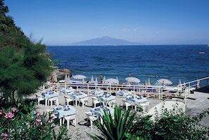 Beach bar