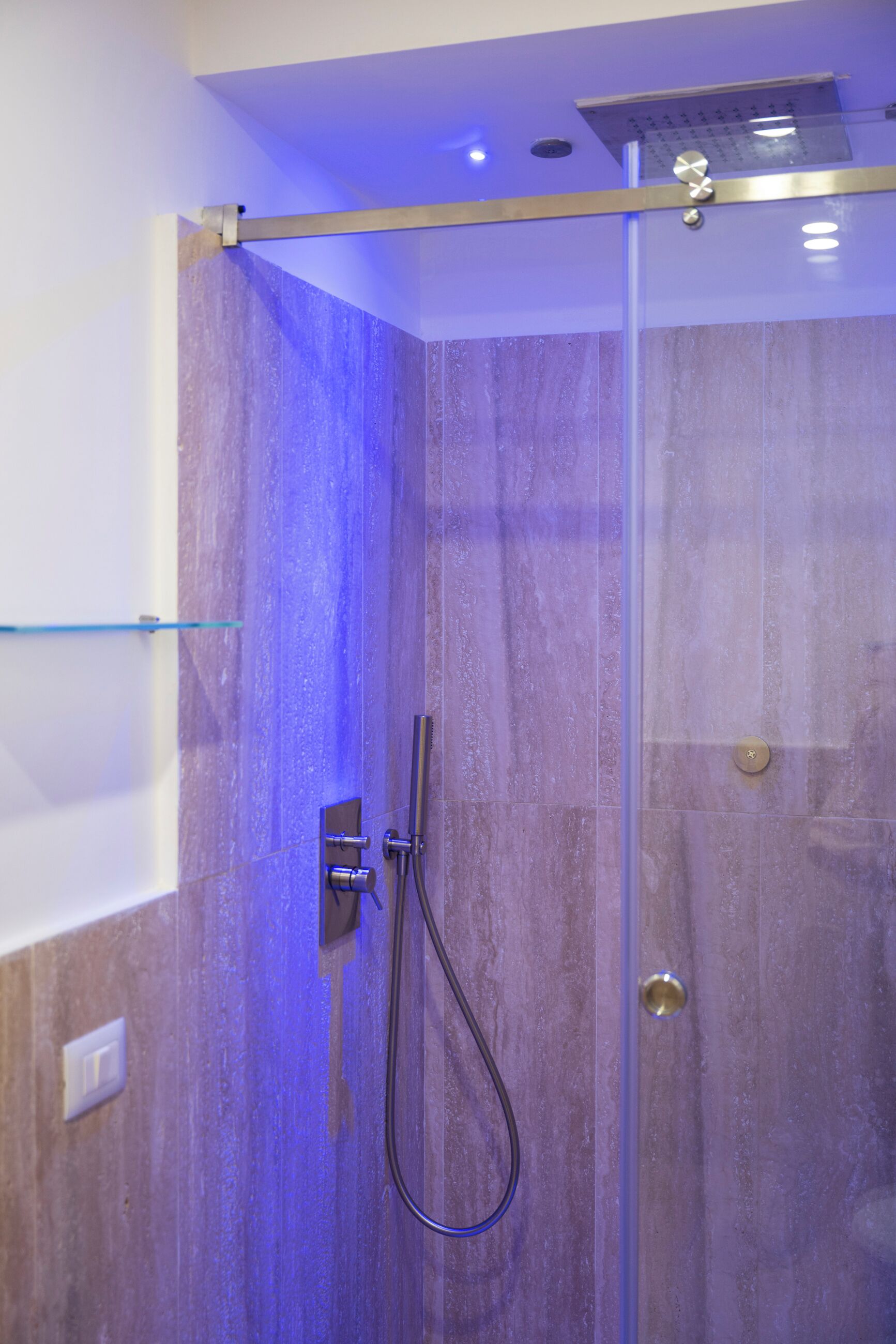 Dusche im Bad